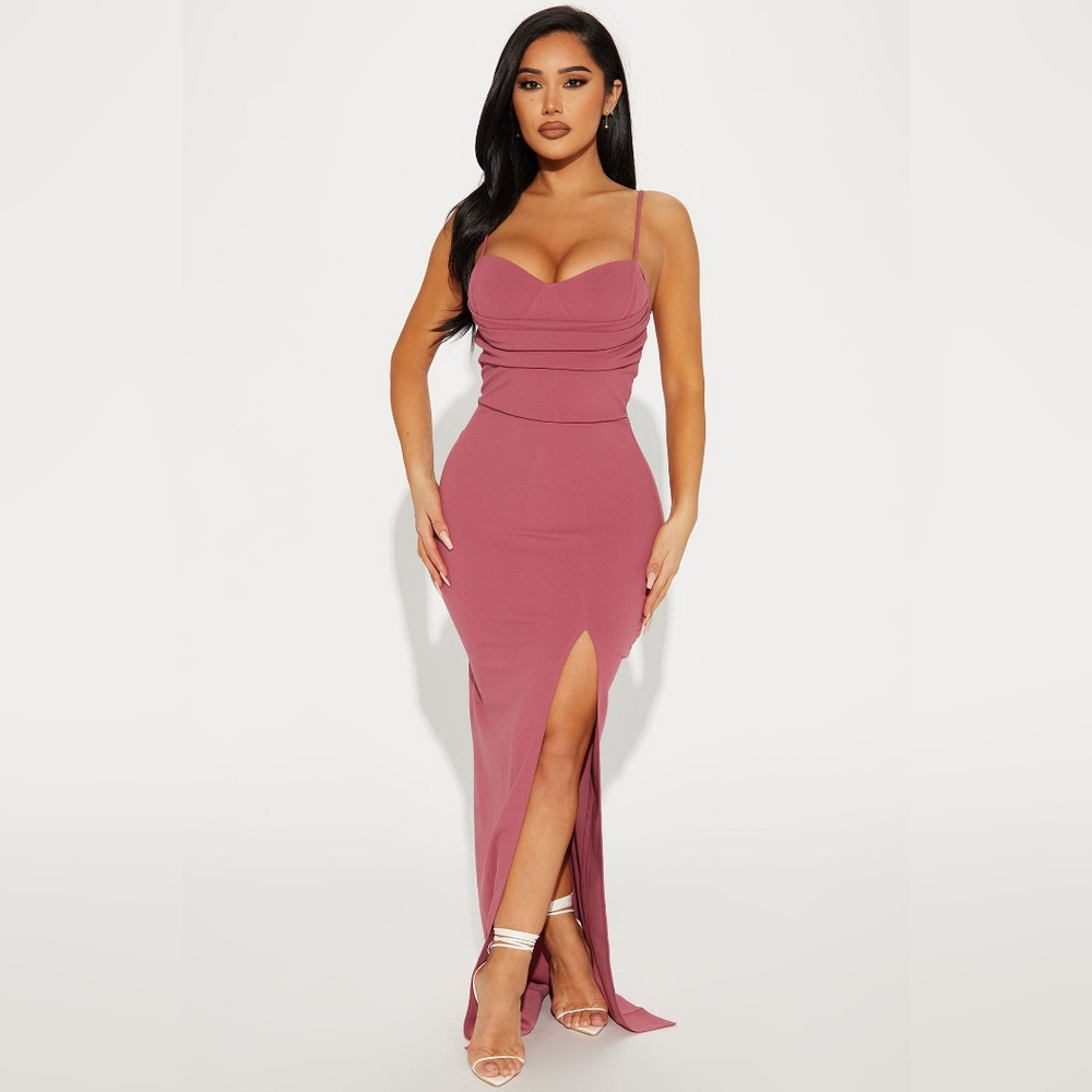 Exclusive invite Fashion Nova Dress- Mauve (1X)